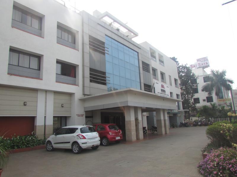 Hotel Surya Renaissance Nashik Exterior foto